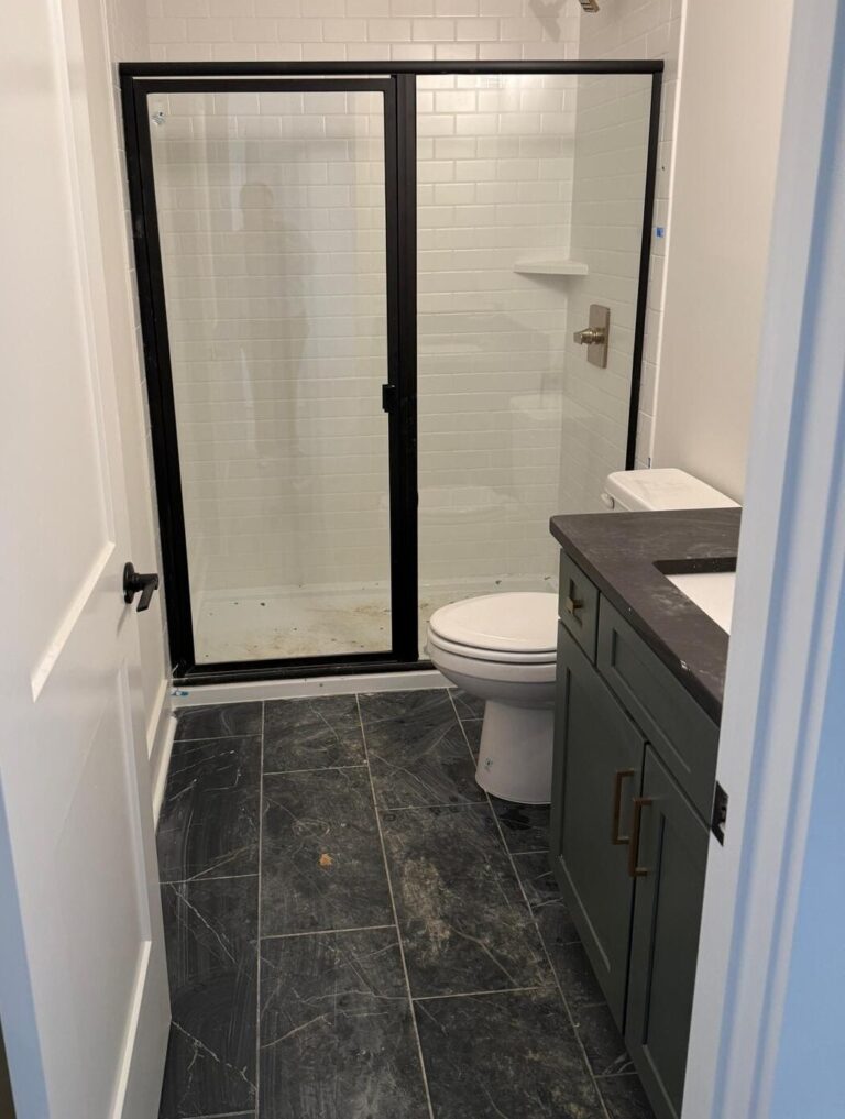 andyscleaning bathroom 01 before